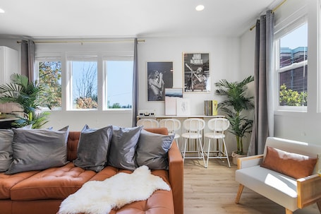 Tetera/pava eléctrica. Sweet Suites Capitol Hill