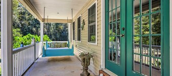 Idyllic Hawkinsville Retreat: Large Fire Pit!