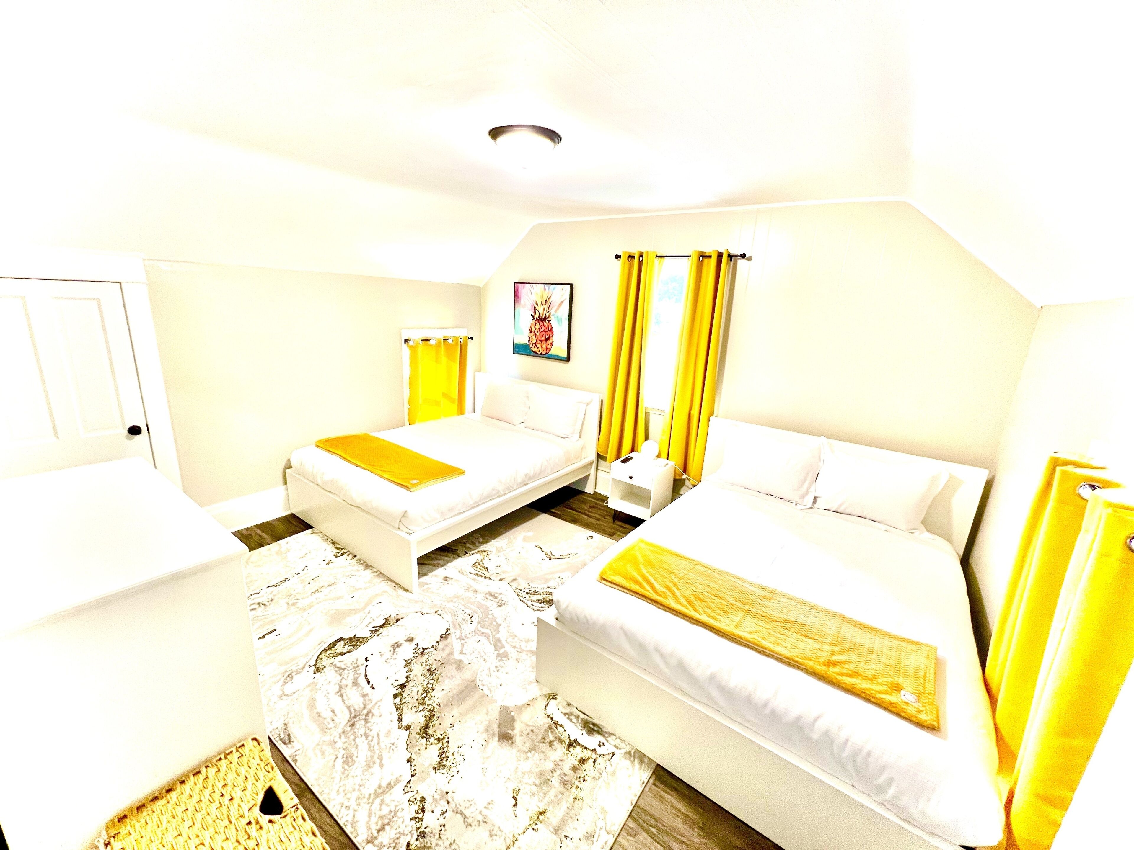 4 bedrooms, desk, iron/ironing board, free WiFi