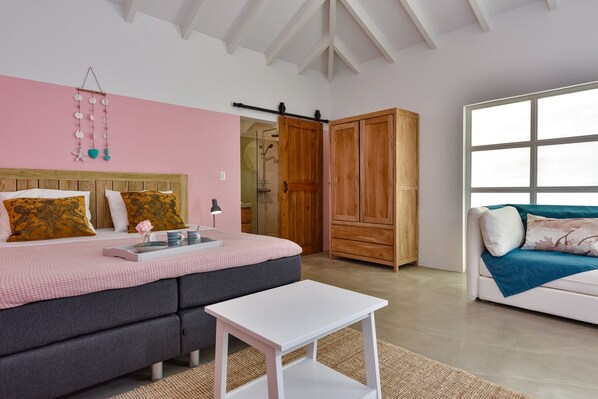 1 bedroom, in-room safe, iron/ironing board, WiFi