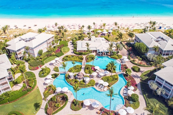 Outdoor pool - Luxury 3 Bed Condo on Grace Bay! PLAZA at OCW! (Grace Bay)
