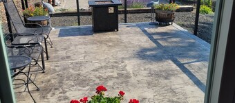 Quiet Studio Guest house in a country setting minutes from town