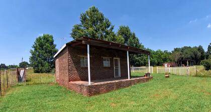 Private Cottage - 5 minutes to the Cradle of Humankind