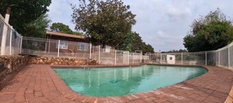 Private Cottage - 5 minutes to the Cradle of Humankind