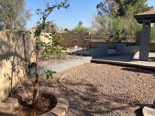 Heated Pool, Hot Tub, Golf, Private Putting Green, Backyard Retreat!