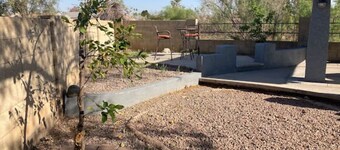 Heated Pool, Hot Tub, Golf, Private Putting Green, Backyard Retreat!