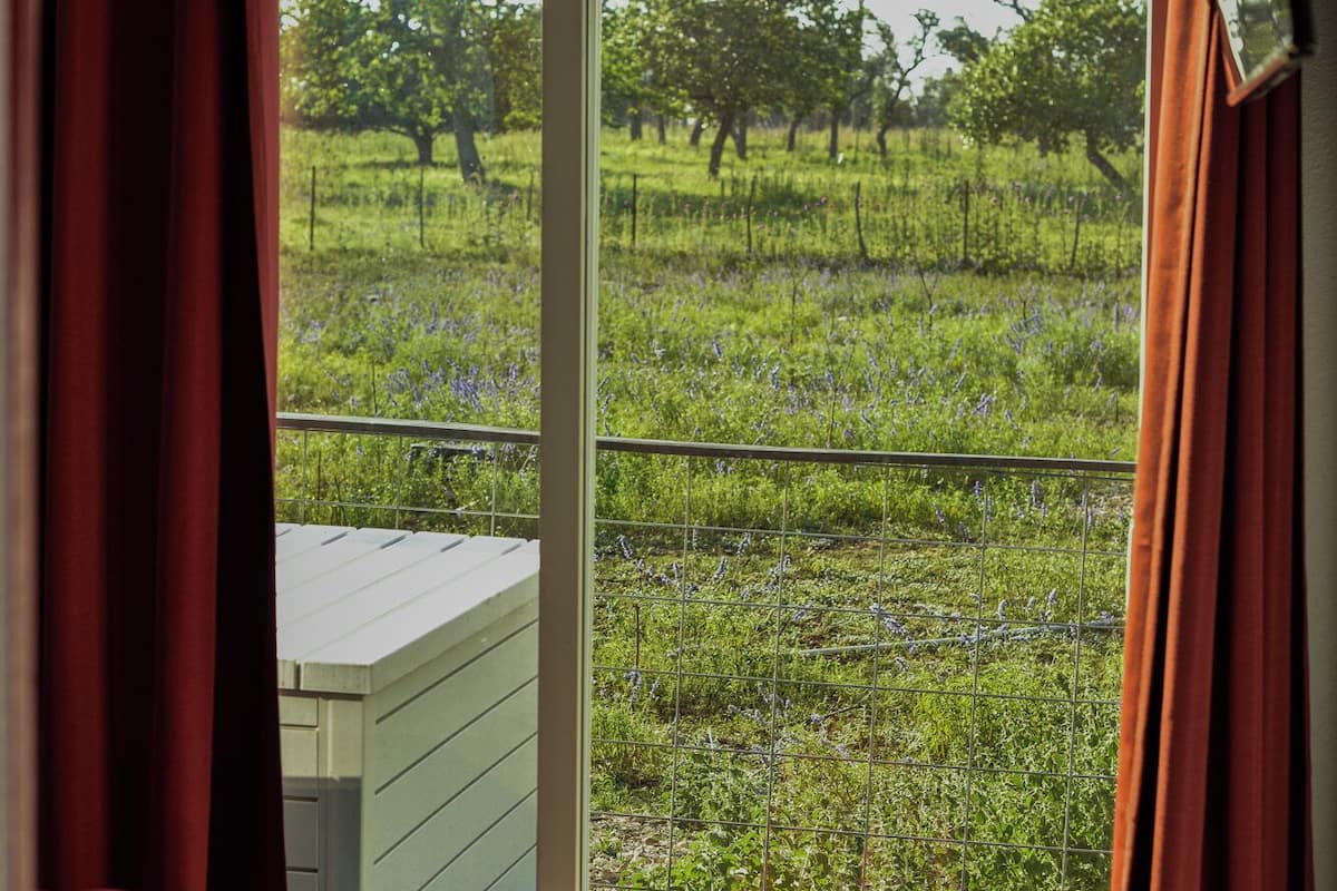 Luxury House, 2 Bathrooms, Vineyard View