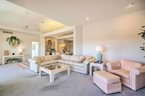 TV, fireplace, stereo - Waterfront Condo w/ Resort Perks in Lake Ozark! (Lake Ozark)