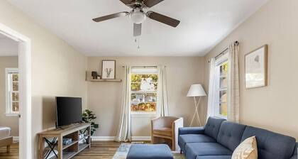Humble Home on Harrison | Mins to USC | Sleeps 4