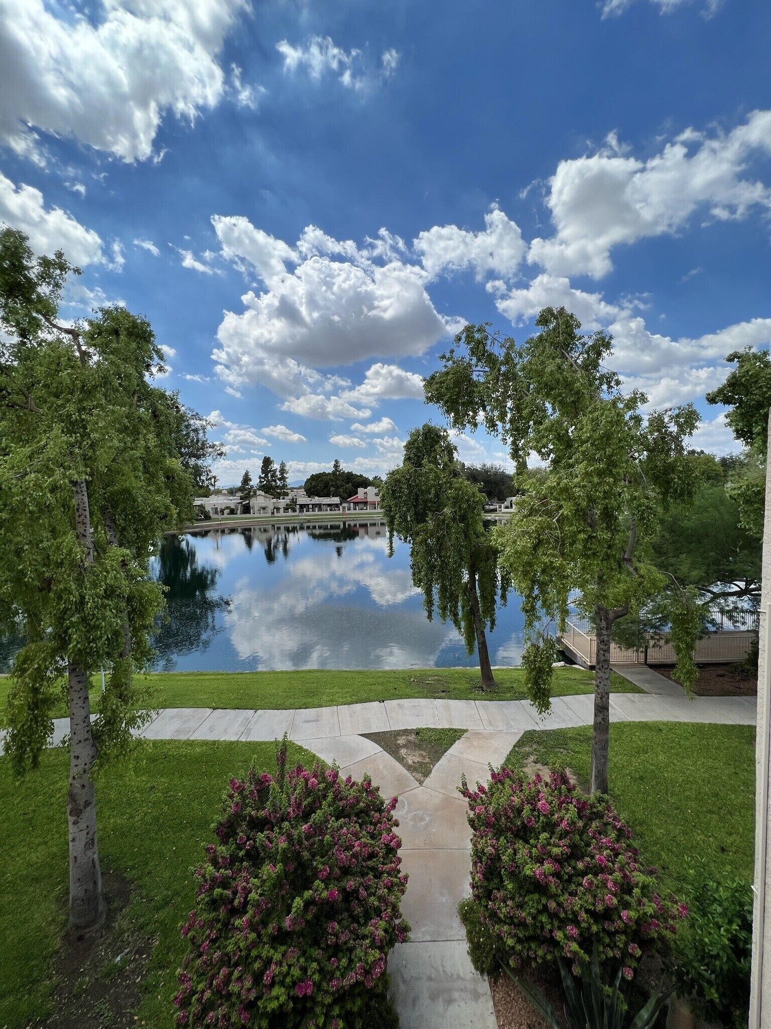 Beautiful lake front property with private keyed entrance to lake area