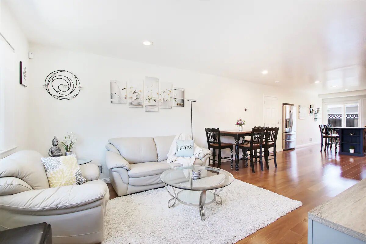 Updated & spacious 2/1! Garage was converted into an office. Single floor unit.