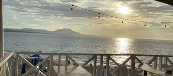 Beach Front 2bd/2ba Emaculent 1st FL Poolside Condo Playa Alicia 24hr Security 