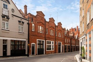Exterior - Charming 6-bed House in London (London)
