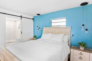 3 habitaciones, tabla de planchar con plancha, cuna de viaje y wifi