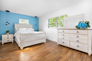 3 室のベッドルーム、アイロン / アイロン台、旅行用ベビーベッド、WiFi