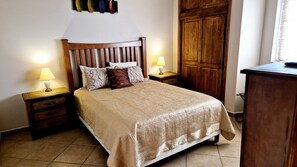 3 bedrooms, desk, iron/ironing board, WiFi