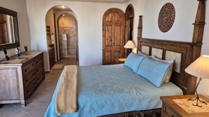 2 bedrooms, iron/ironing board, free WiFi