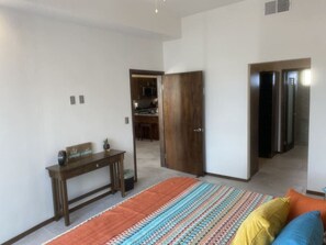 2 chambres, fer et planche à repasser, accès au Wi-Fi (inclus)