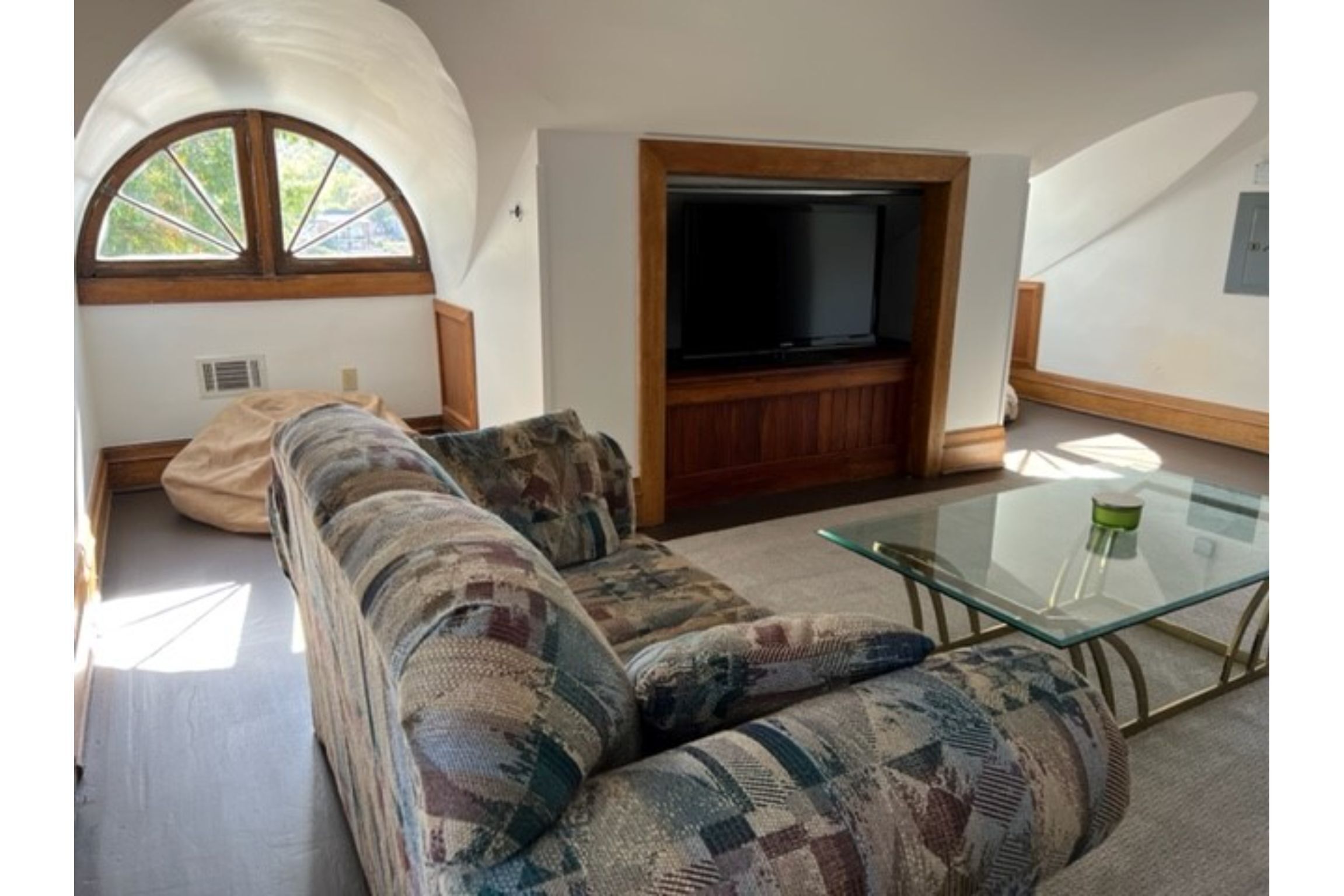 Grand Old White Artist’s Loft