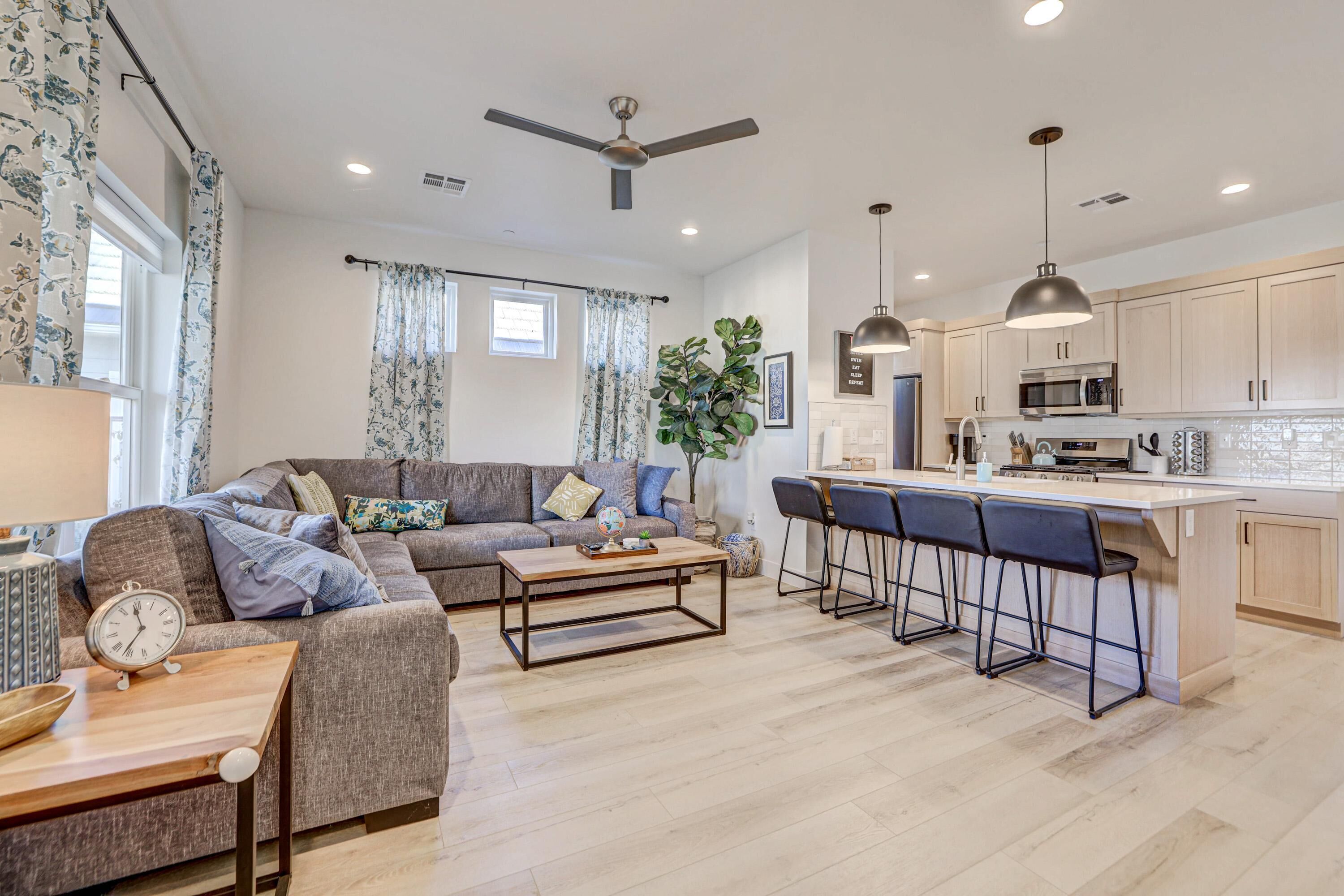 智能电视、电子游戏