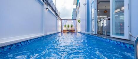 Alberca al aire libre