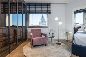 4 bedrooms, free WiFi, bed sheets - Inviting 4-bed Apartment in Chelsea Area (London)