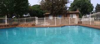 Farmhouse - 5 minutes to the Cradle of Humankind