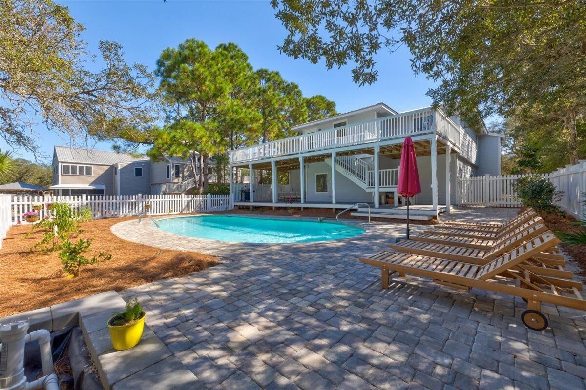 Beautiful Private Pool with Private Beach Access