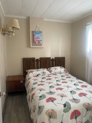 2 quartos, Wi-Fi de cortesia, roupa de cama