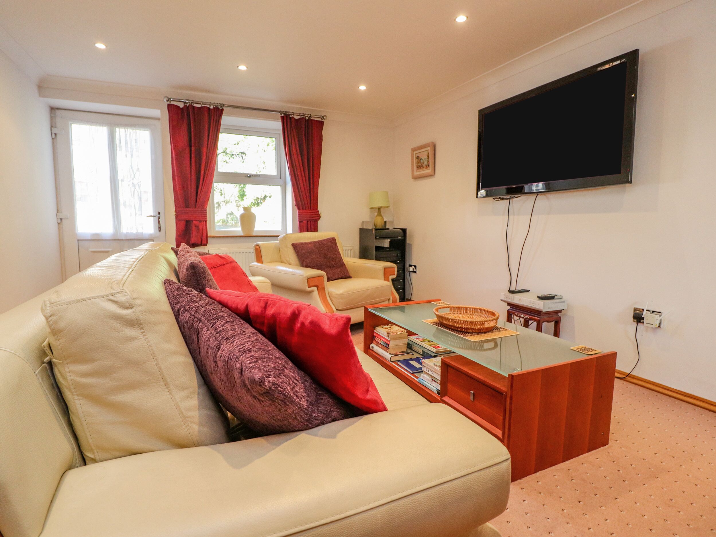 Bronte Cottage, Romantic, Character Holiday Cottage In Oakworth - Ilkley