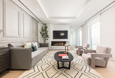 Beautiful 4-bed Apartment in Munich Center