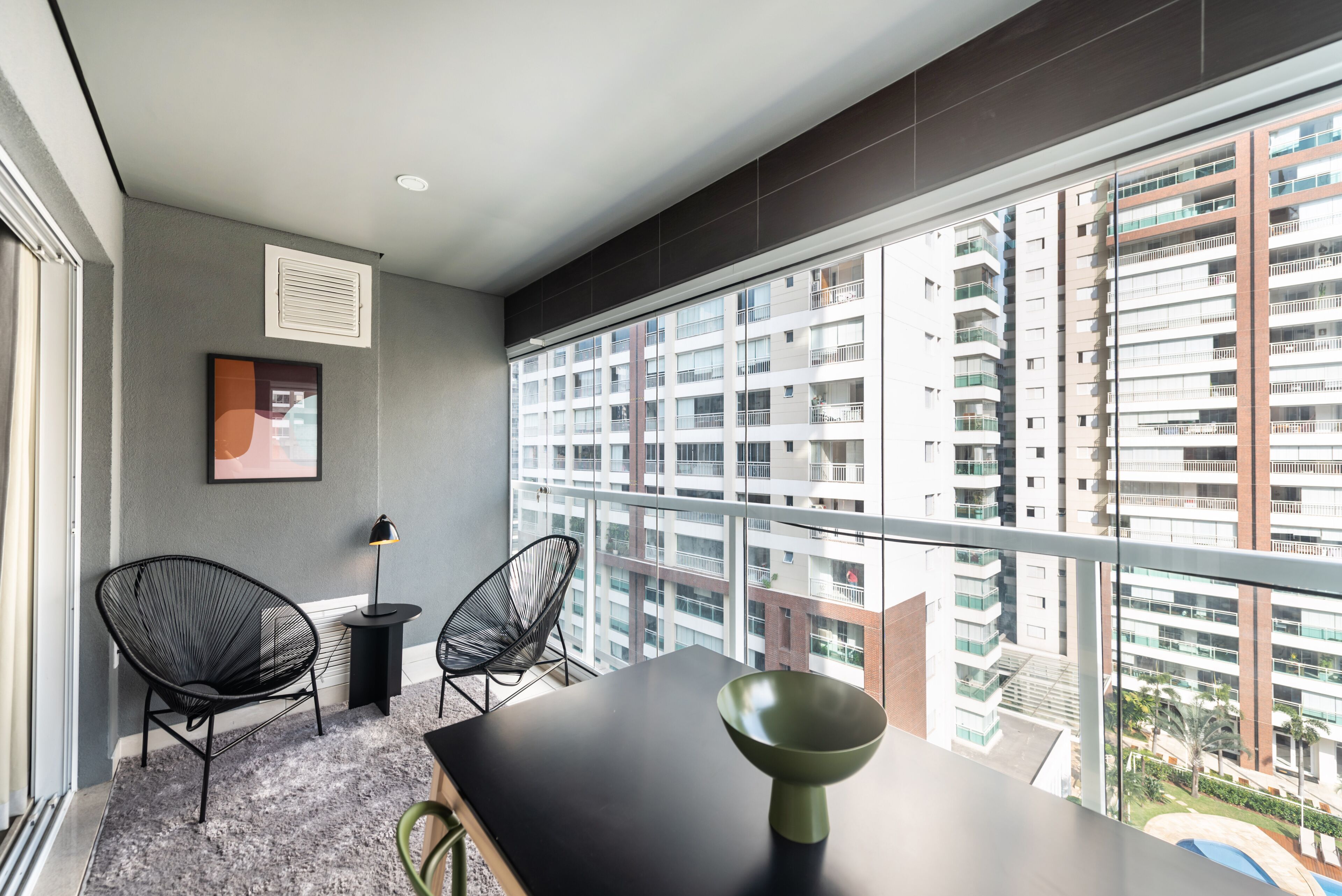 Suíte estúdio empresarial, 1 cama Queen, cozinha, vista para a cidade | Parte interna