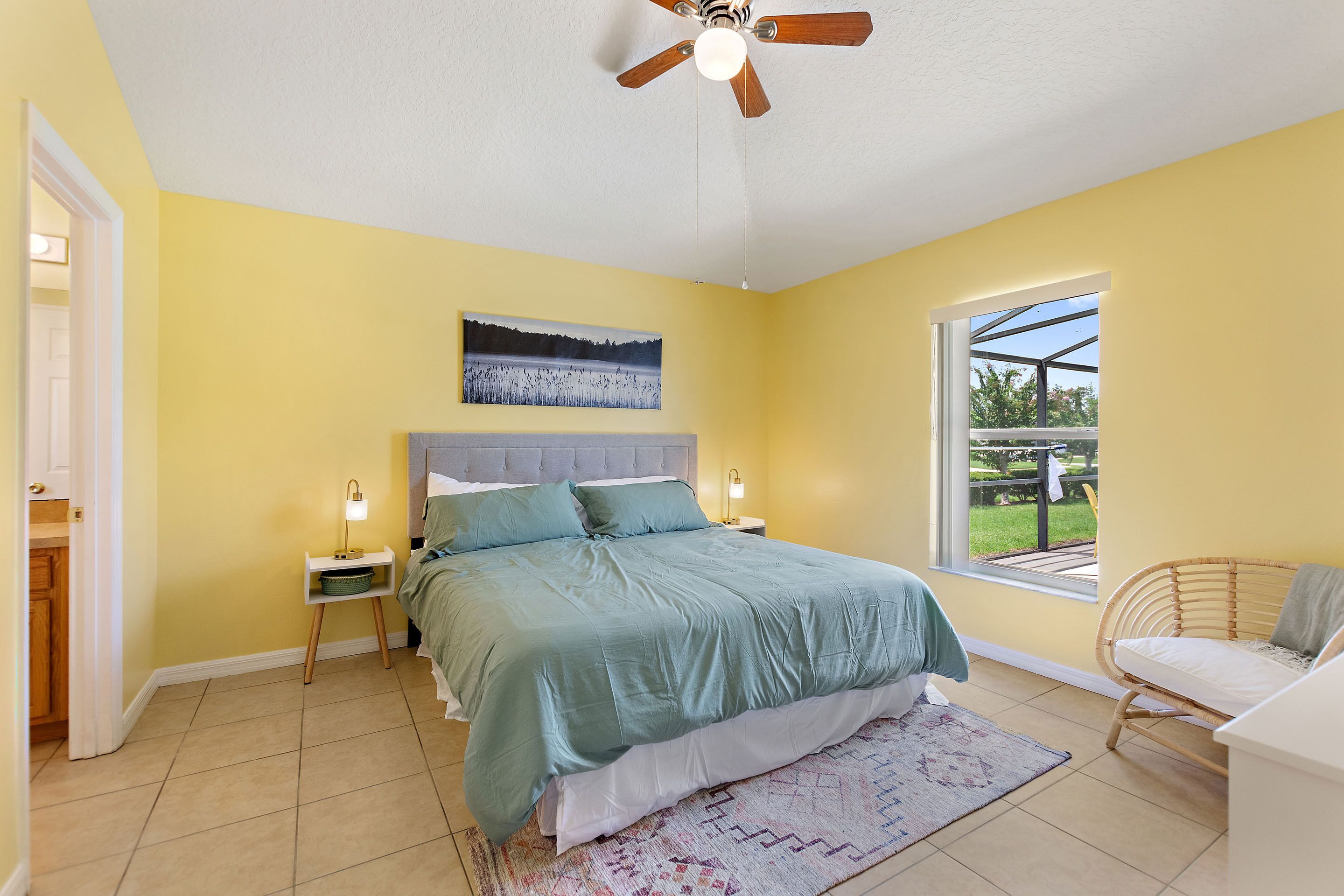 4 bedrooms, iron/ironing board, free WiFi, bed sheets
