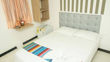 Eenvoudige tweepersoonskamer | Beddengoed