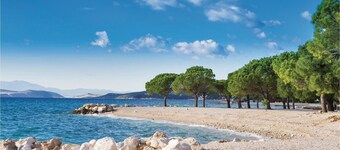 Cozy apartment in Crikvenica with WiFi