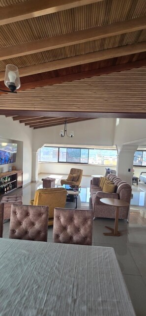 Interior - Stunning penthouse  for long-term rental only (Medellín)