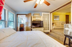 3 chambres, fer et planche à repasser, Wi-Fi, draps fournis