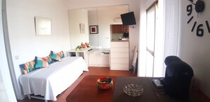 1 bedroom, desk, iron/ironing board, free WiFi - Beautiful Studio on the beach in the centre of Marbella in the exclusive SKOL (Marbella)
