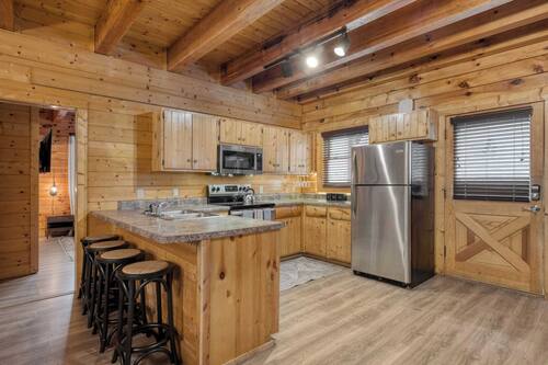 House (Multiple Bedrooms) | Interior