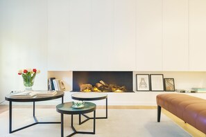 Living room - Inviting 4-bed Apartment in Dublin (Dublin)