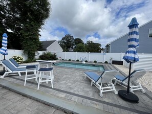 Pool - Single Family Home Steps to The Bay (3BR/2.5BA) Pool & Pet Friendly In The Villas! (Villas)