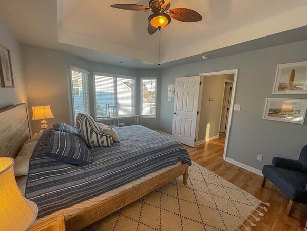 3 bedrooms, iron/ironing board, Internet