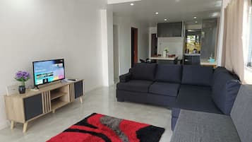 Apartemen Comfort | Area keluarga | Smart TV 32-inci dengan saluran TV kabel, TV, dan Netflix