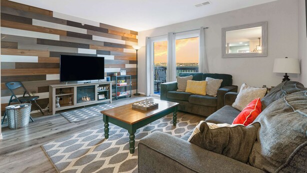 Condo, nhiều giường, ban công, quang cảnh núi (Branson Overlook) | Khu phòng khách