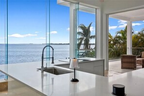 Interior - VRCC Villa The River (Cape Coral)
