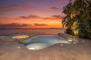 A heated pool - VRCC Villa The River (Cape Coral)