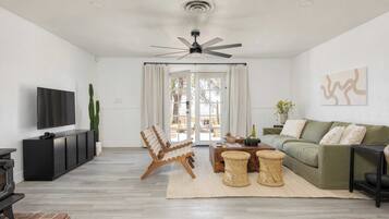 Villa (4 Bedrooms) | Interior