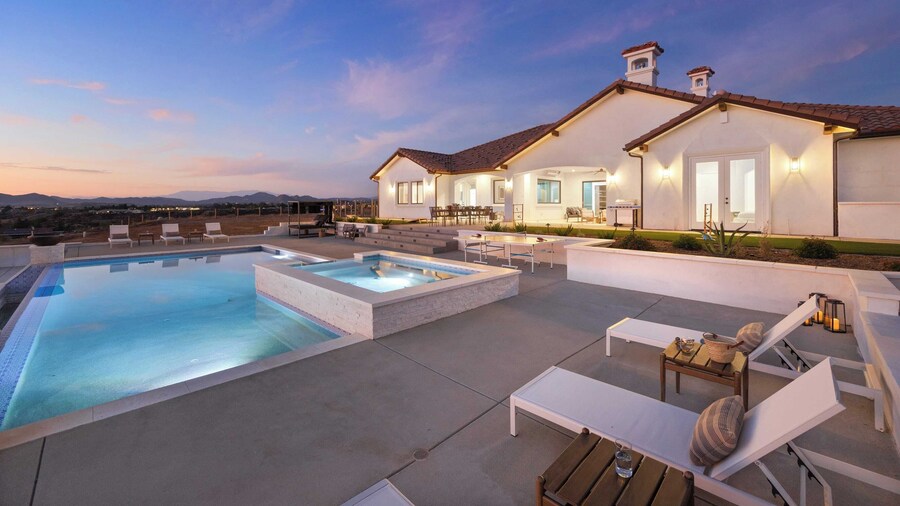 Pinot Point by Avantstay Massive Estate, 10 Mins From Temecula Wineries