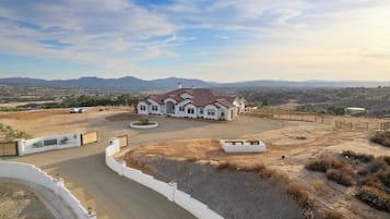Villa (5 Bedrooms) | Interior