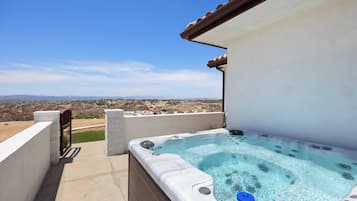 Villa (5 Bedrooms) | Interior
